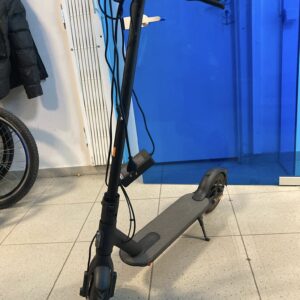 Elektrinis paspirtukas MI ESSENTIAL