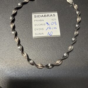 Sidabrinė apyrankė