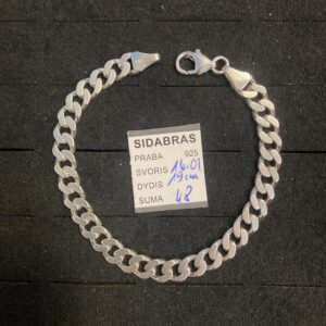 Sidabrinė apyrankė