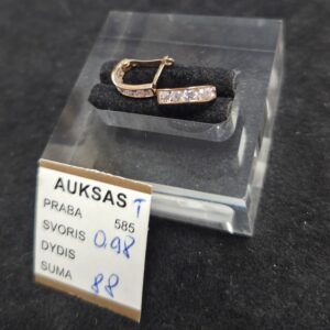 Auksiniai auskarai