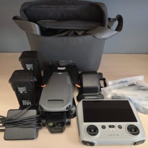DJI MAVIC 3 PRO dronas