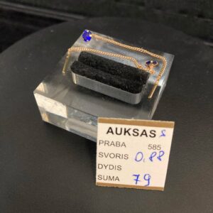 Auksiniai auskarai