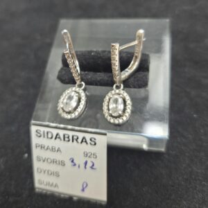 Sidabriniai auskarai