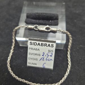 Sidabrinė apyrankė